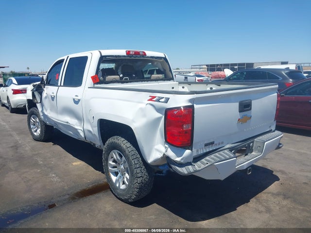 3GCUKREC5JG131974 Chevrolet Silverado 1500 2lt