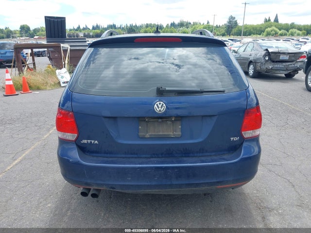 2011 Volkswagen Jetta Sportwagen 2.0l Tdi მანქანა იყიდება აუქციონზე, vin: 3VWPL7AJ7BM662497, აუქციონის ნომერი: 45306895