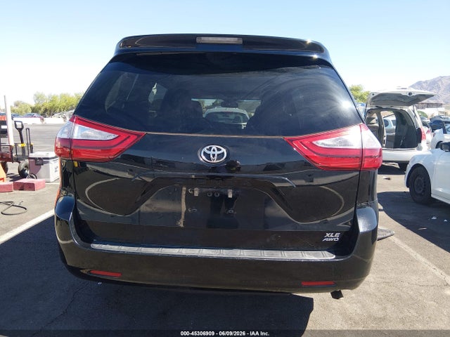 Toyota Sienna Xle 7 Passenger 2017 5TDDZ3DC3HS176921 Image 16