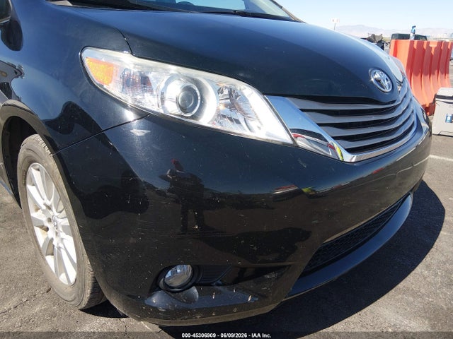 Toyota Sienna Xle 7 Passenger 2017 5TDDZ3DC3HS176921 Image 6