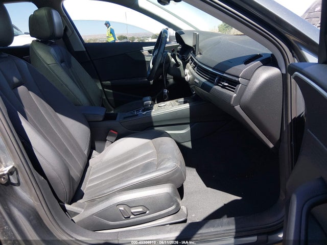 Продажа на аукционе авто 2017 Audi A4 Premium, vin: WAUANAF45HN009665, номер лота: 45306910