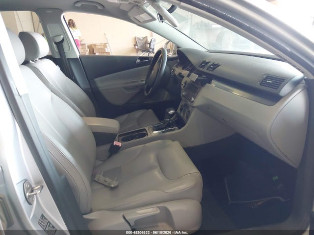 Продажа на аукционе авто 2006 Volkswagen Passat 2.0t, vin: WVWAK73C26P037564, номер лота: 45306922