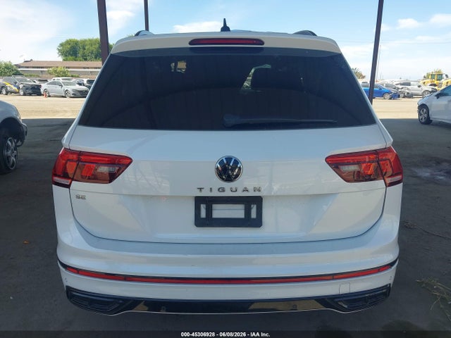 3VVCB7AX3PM103689 Volkswagen Tiguan 2.0t Se R-line Black