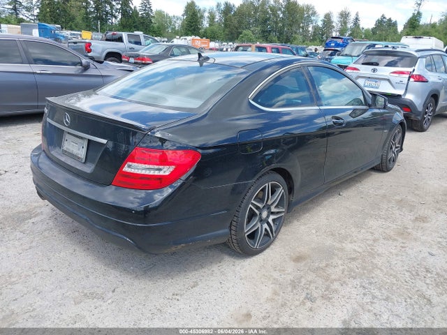 2014 Mercedes-benz C 250 მანქანა იყიდება აუქციონზე, vin: WDDGJ4HB4EG273228, აუქციონის ნომერი: 45306982