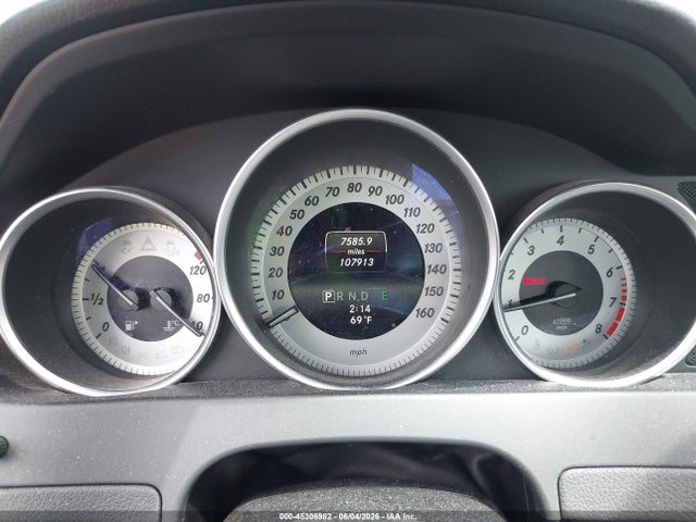 2014 Mercedes-benz C 250 მანქანა იყიდება აუქციონზე, vin: WDDGJ4HB4EG273228, აუქციონის ნომერი: 45306982