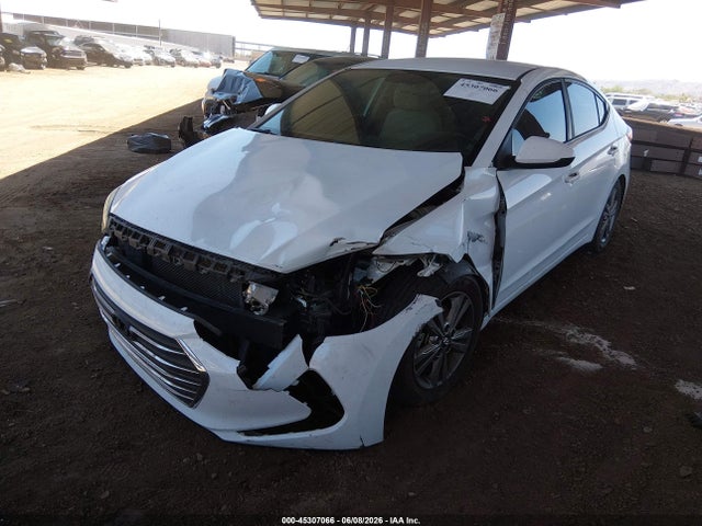 Hyundai ELANTRA SE 2017 5NPD84LF2HH020055 Image 2