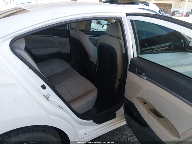 Hyundai ELANTRA SE 2017 5NPD84LF2HH020055 Image 8