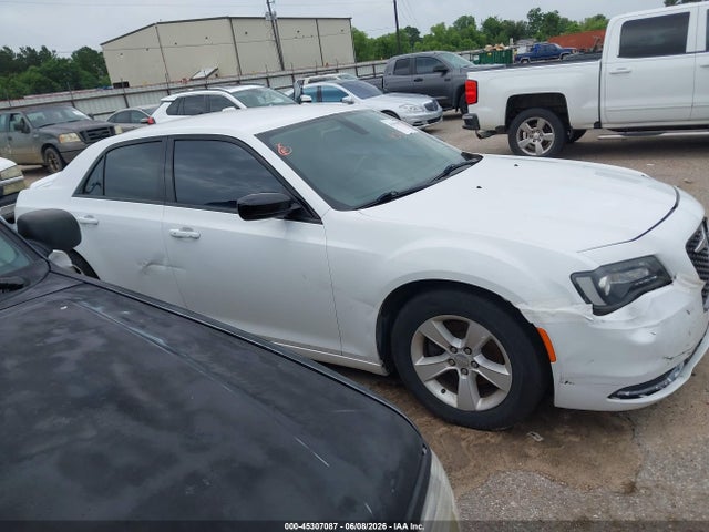 2018 Chrysler 300 Touring მანქანა იყიდება აუქციონზე, vin: 2C3CCAAG4JH291884, აუქციონის ნომერი: 45307087