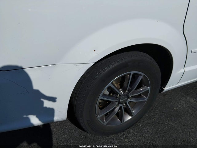 2017 Dodge Grand Caravan Sxt მანქანა იყიდება აუქციონზე, vin: 2C4RDGCG2HR807294, აუქციონის ნომერი: 45307122