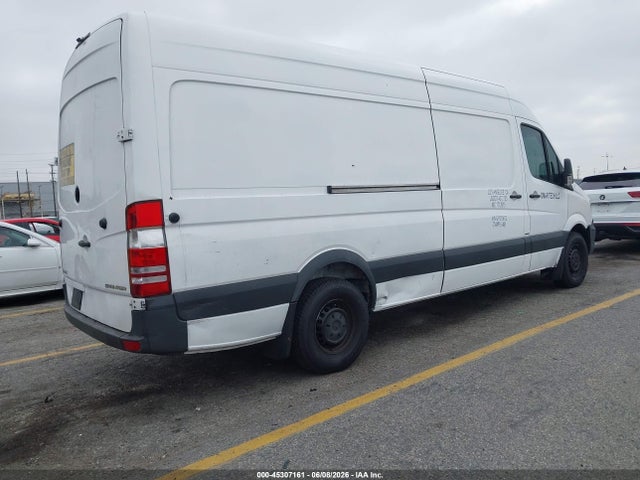 Mercedes-Benz Sprinter 2500 High Roof 2016 WD3PE8DD8GP275672 Image 4