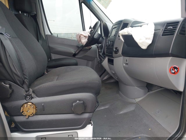 Mercedes-Benz Sprinter 2500 High Roof 2016 WD3PE8DD8GP275672 Image 5
