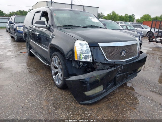 2011 Cadillac Escalade Esv Luxury მანქანა იყიდება აუქციონზე, vin: 1GYS3HEF9BR115040, აუქციონის ნომერი: 45307174