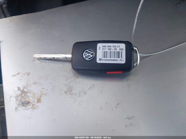 3VW2K7AJ9FM215690 Volkswagen Jetta 2.0l S