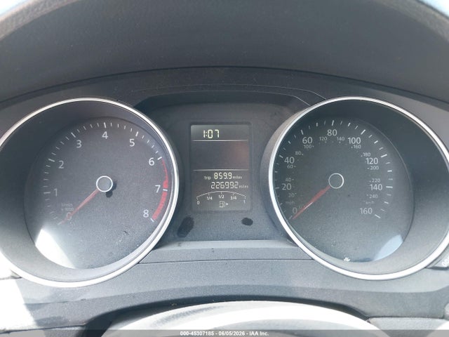 3VW2K7AJ9FM215690 Volkswagen Jetta 2.0l S