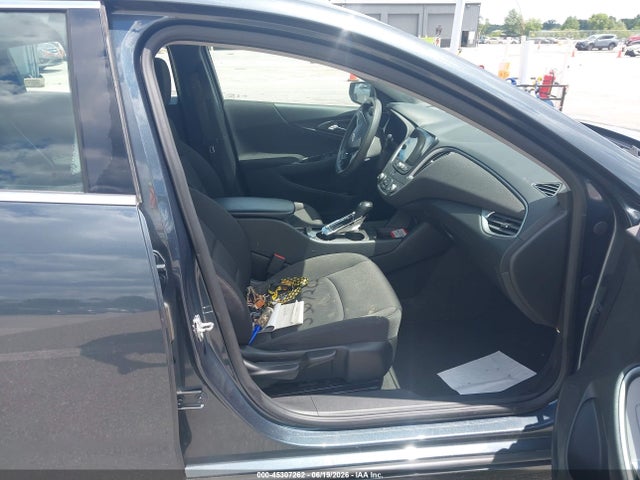 1G1ZC5ST1KF207721 Chevrolet Malibu 1fl