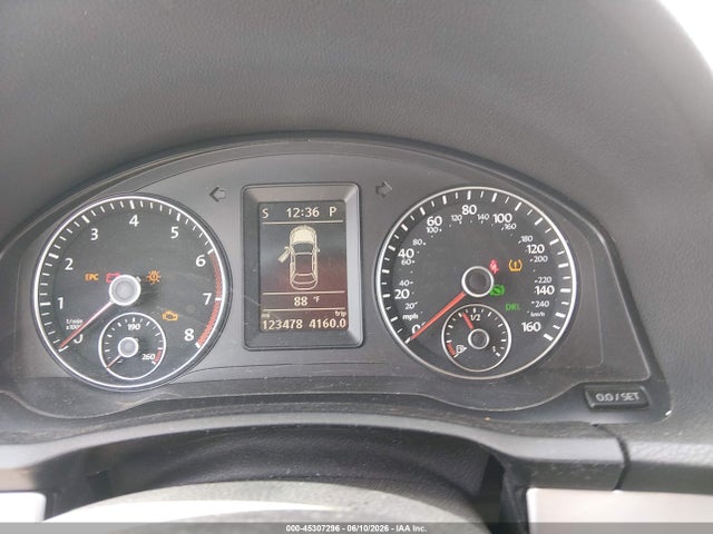 Продаж на аукціоні авто 2013 Volkswagen Eos Komfort, vin: WVWBW8AH3DV005552, номер лоту: 45307296