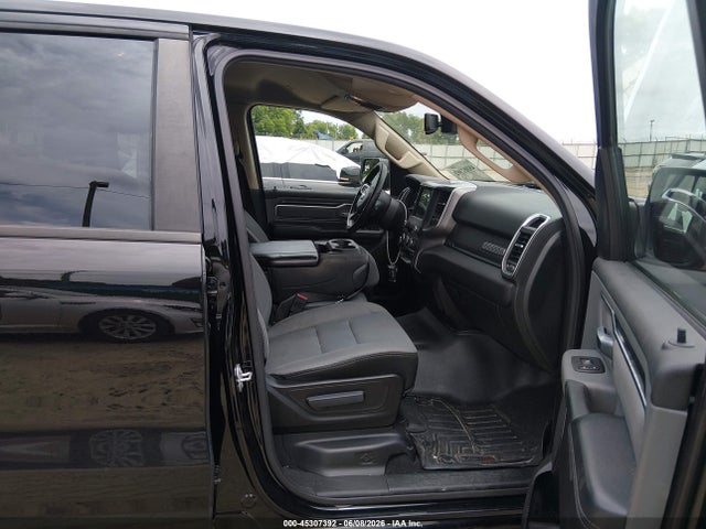 45307392 :رقم المزاد ، 1C6SRFBT6KN530432 vin ، 2019 Ram 1500 Big Horn/lone Star Quad Cab 4x4 6'4 Box مزاد بيع