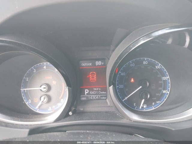 45307471 :رقم المزاد ، 2T1BURHE5FC322388 vin ، 2015 Toyota Corolla S Plus مزاد بيع