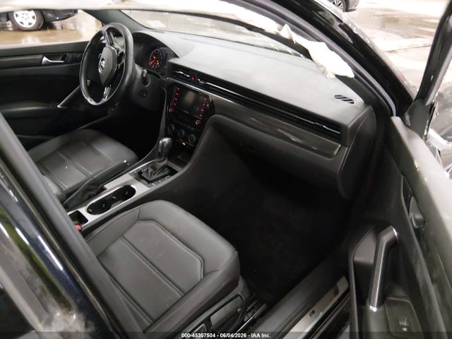 Продажа на аукционе авто 2021 Volkswagen Passat 2.0t R-line, vin: 1VWMA7A37MC017430, номер лота: 45307504