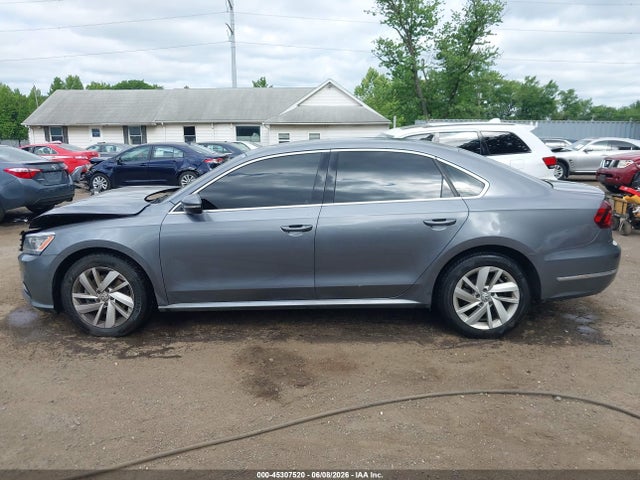 Продаж на аукціоні авто 2018 Volkswagen Passat 2.0t Se, vin: 1VWBA7A31JC023775, номер лоту: 45307520