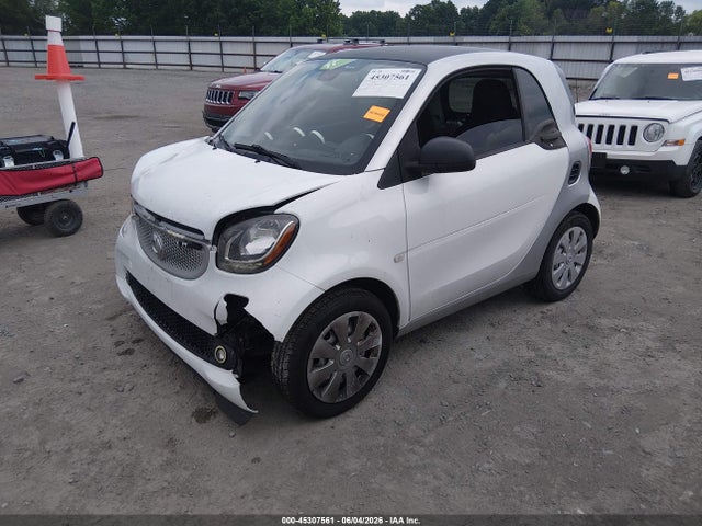45307561 :رقم المزاد ، WMEFJ5DA7GK125195 vin ، 2016 Smart Fortwo Pure مزاد بيع