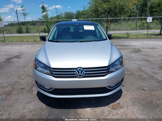 2015 Volkswagen Passat 1.8t Sport მანქანა იყიდება აუქციონზე, vin: 1VWBT7A30FC102971, აუქციონის ნომერი: 45307576