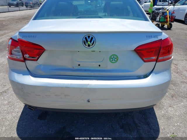2015 Volkswagen Passat 1.8t Sport მანქანა იყიდება აუქციონზე, vin: 1VWBT7A30FC102971, აუქციონის ნომერი: 45307576