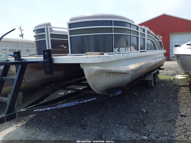 Bennington Other 2018 ETWE8851F718 Image 2