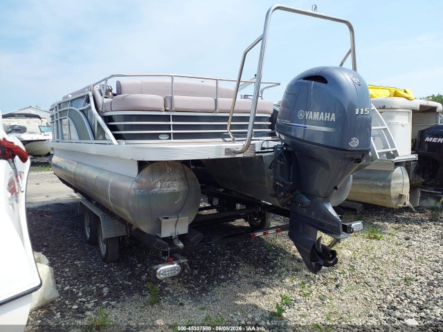 Bennington Other 2018 ETWE8851F718 Image 3