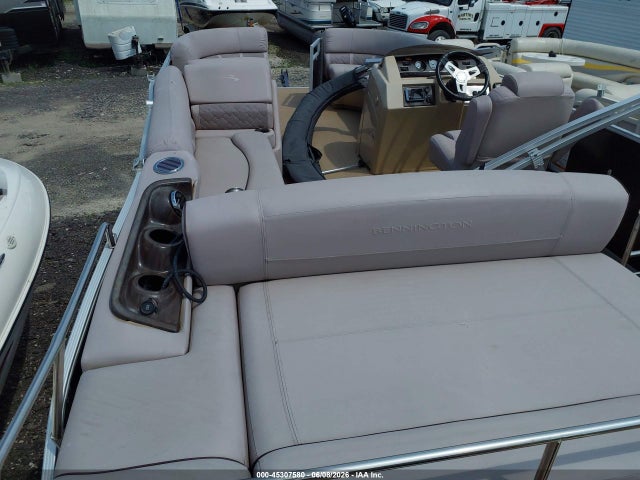 Bennington Other 2018 ETWE8851F718 Image 5