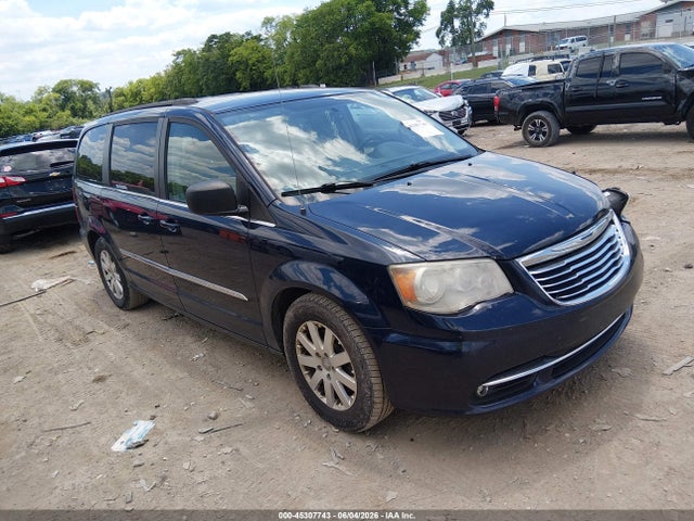 2014 Chrysler Town & Country Touring მანქანა იყიდება აუქციონზე, vin: 2C4RC1BG6ER399010, აუქციონის ნომერი: 45307743