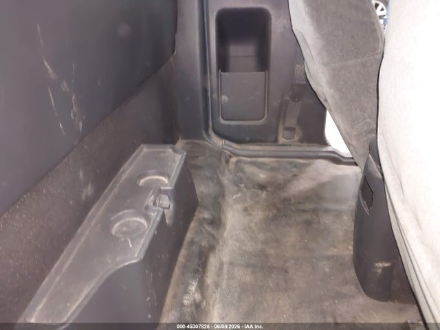 45307828 :رقم المزاد ، 1GCDT19W528173538 vin ، 2002 Chevrolet S-10 مزاد بيع