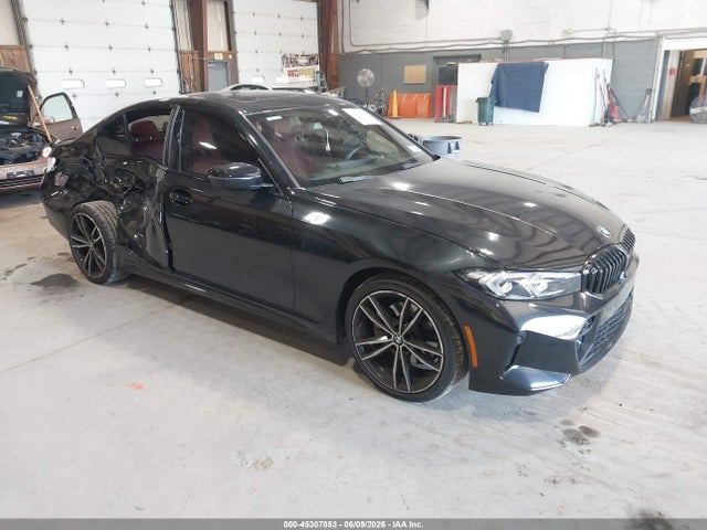 45307853 :رقم المزاد ، 3MW89FF03P8D53333 vin ، 2023 Bmw 330i Xdrive مزاد بيع