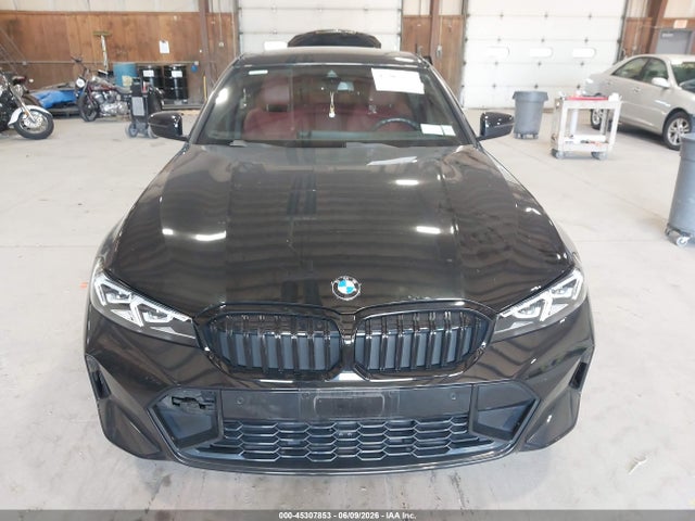 45307853 :رقم المزاد ، 3MW89FF03P8D53333 vin ، 2023 Bmw 330i Xdrive مزاد بيع