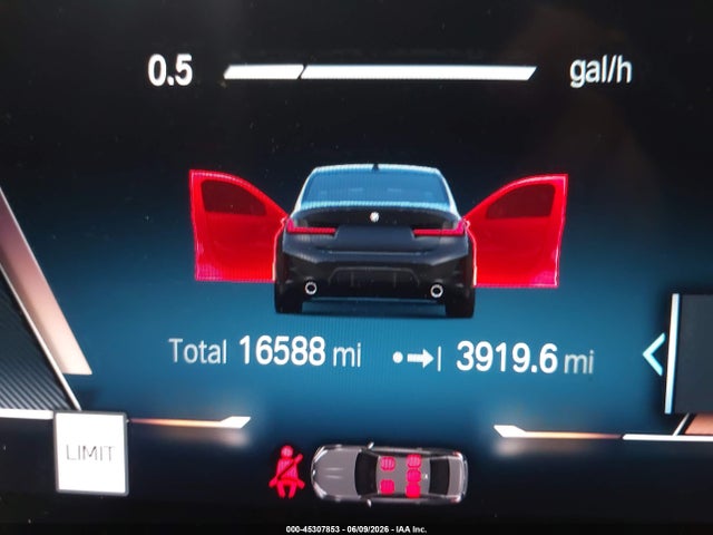 45307853 :رقم المزاد ، 3MW89FF03P8D53333 vin ، 2023 Bmw 330i Xdrive مزاد بيع