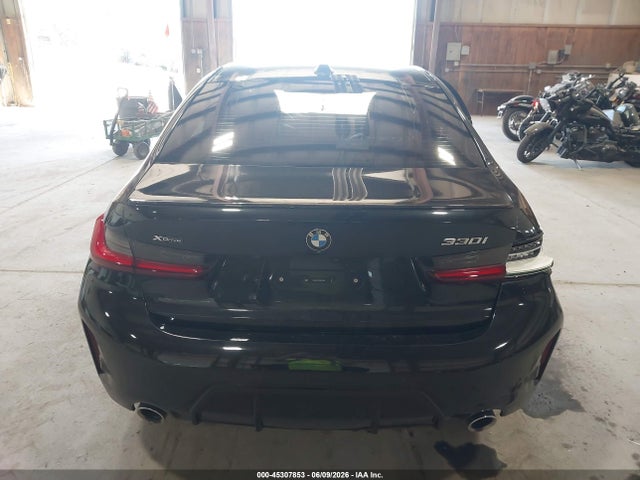 45307853 :رقم المزاد ، 3MW89FF03P8D53333 vin ، 2023 Bmw 330i Xdrive مزاد بيع