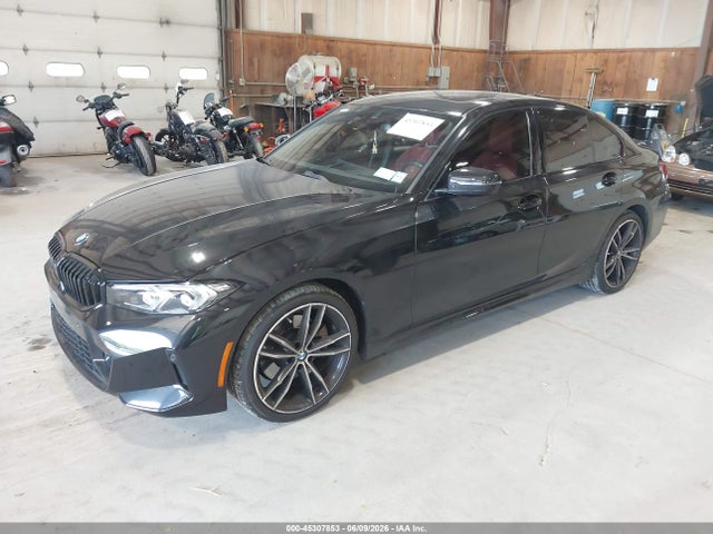 45307853 :رقم المزاد ، 3MW89FF03P8D53333 vin ، 2023 Bmw 330i Xdrive مزاد بيع