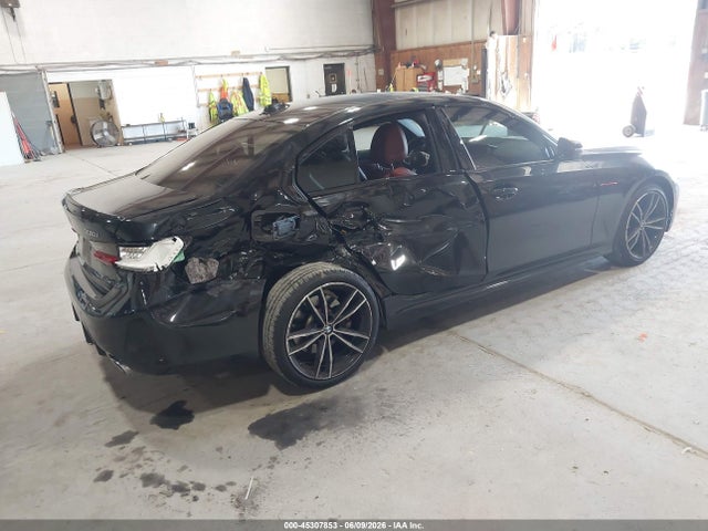 45307853 :رقم المزاد ، 3MW89FF03P8D53333 vin ، 2023 Bmw 330i Xdrive مزاد بيع