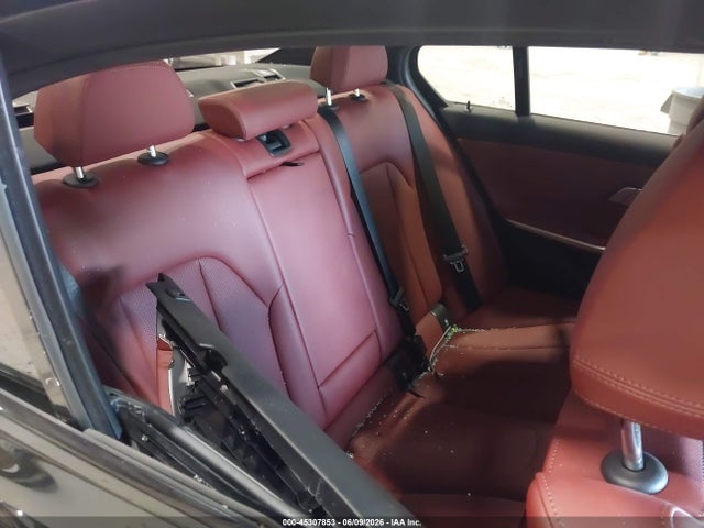 45307853 :رقم المزاد ، 3MW89FF03P8D53333 vin ، 2023 Bmw 330i Xdrive مزاد بيع