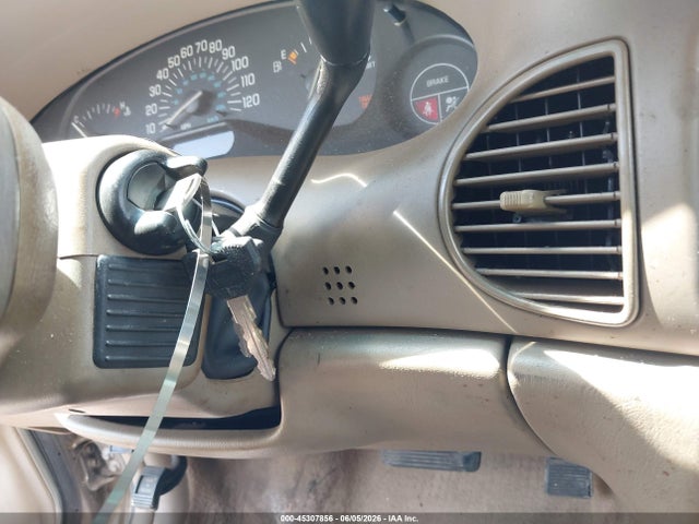 45307856 :رقم المزاد ، 2G4WS52J721207916 vin ، 2002 Buick Century Custom مزاد بيع