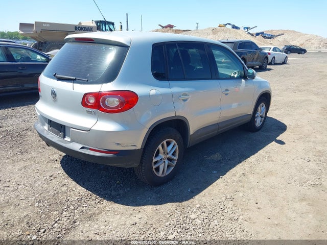 Продаж на аукціоні авто 2011 Volkswagen Tiguan S, vin: WVGAV7AX8BW552383, номер лоту: 45307905