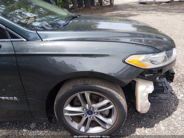 45307923 :رقم المزاد ، 3FA6P0RU9FR157987 vin ، 2015 Ford Fusion Hybrid Titanium مزاد بيع