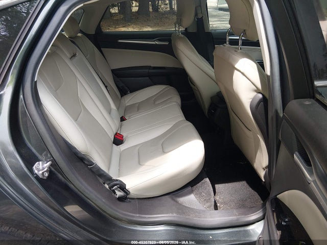 45307923 :رقم المزاد ، 3FA6P0RU9FR157987 vin ، 2015 Ford Fusion Hybrid Titanium مزاد بيع