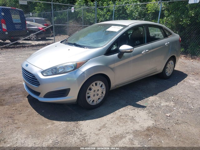 Продажа на аукционе авто 2015 Ford Fiesta Se, vin: 3FADP4BE7FM166914, номер лота: 45307936