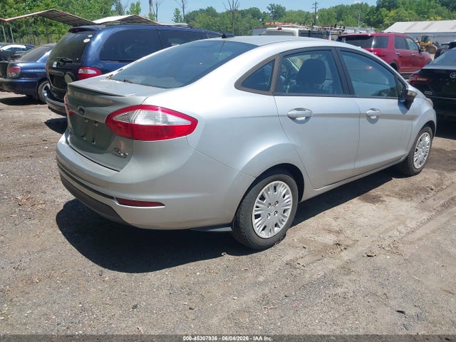 Продажа на аукционе авто 2015 Ford Fiesta Se, vin: 3FADP4BE7FM166914, номер лота: 45307936