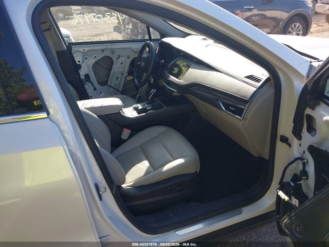 2022 Cadillac Xt4 Awd Luxury მანქანა იყიდება აუქციონზე, vin: 1GYFZBR46NF167804, აუქციონის ნომერი: 45307976