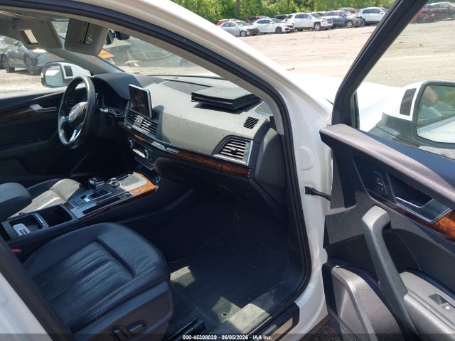 45308039 :رقم المزاد ، WA1BNAFY5J2047327 vin ، 2018 Audi Q5 2.0t Premium/2.0t Tech Premium مزاد بيع