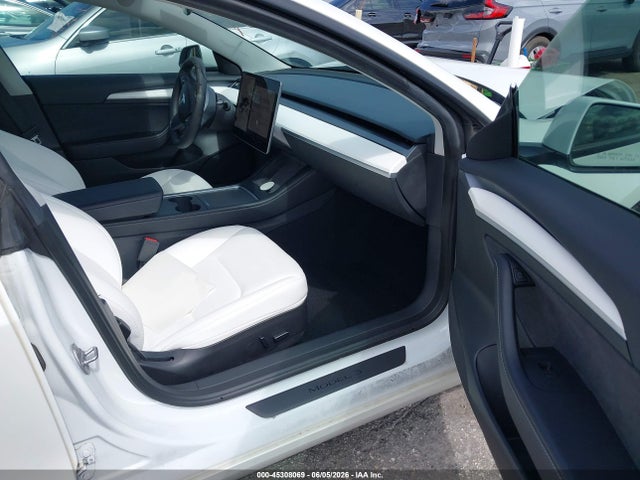 Продаж на аукціоні авто 2023 Tesla Model 3 Rear-wheel Drive, vin: 5YJ3E1EA8PF563380, номер лоту: 45308069