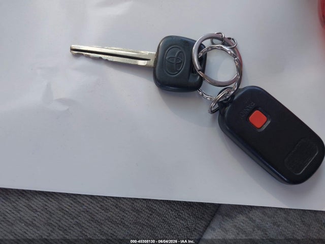 45308130 :رقم المزاد ، 2T1BR32E74C259086 vin ، 2004 Toyota Corolla Le مزاد بيع