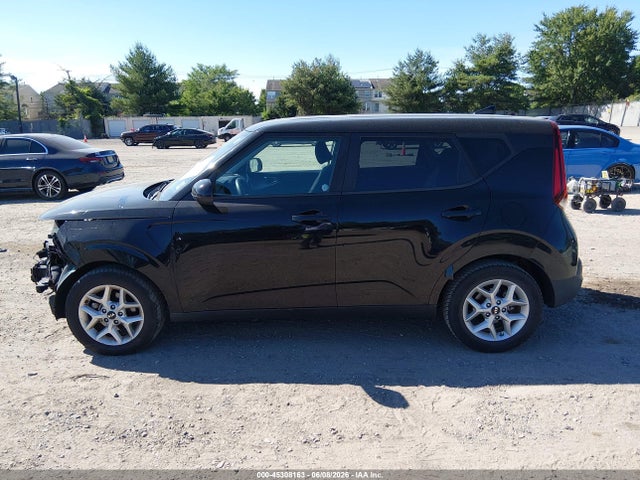 2020 Kia Soul S მანქანა იყიდება აუქციონზე, vin: KNDJ23AU8L7011647, აუქციონის ნომერი: 45308163